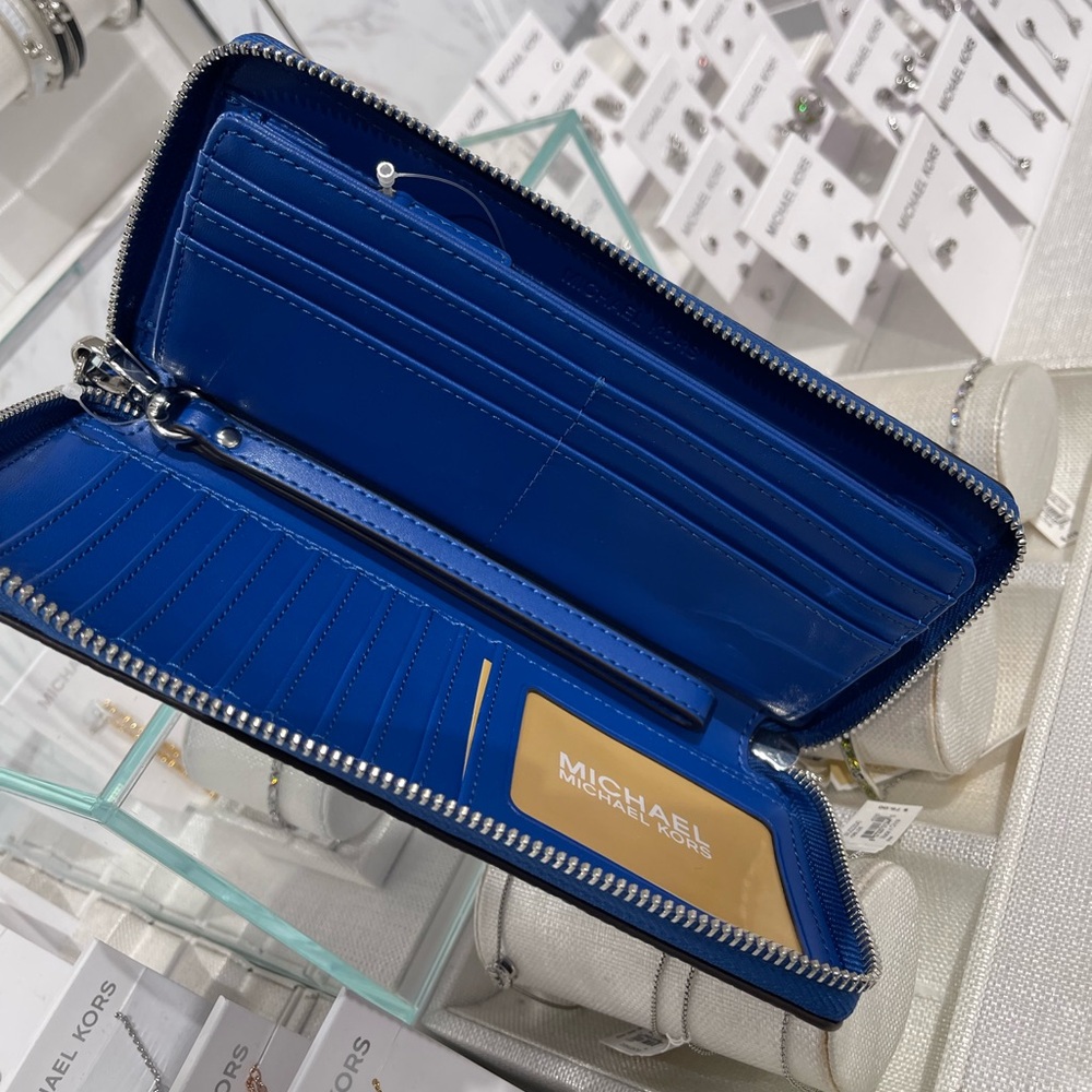 MICHAEL KORS Lg Pebbled Leather Continental Wallet Wristlet Phone 
Galaxy Blue - Picture 11 of 16